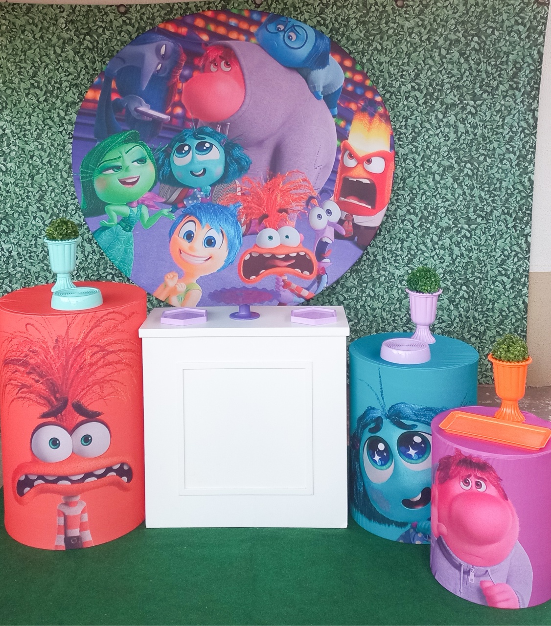 Divertidamente - Silmara Decorações 