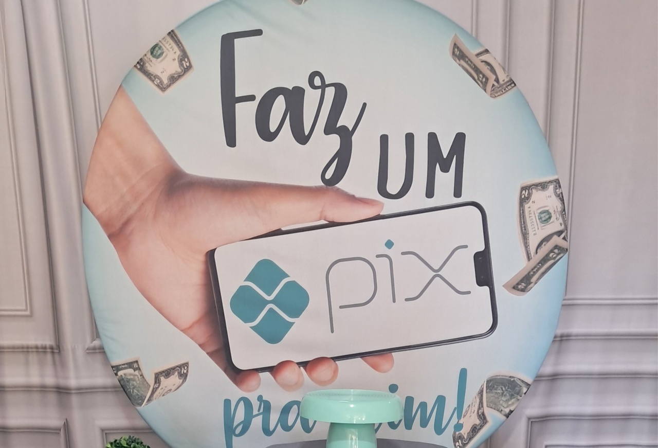 Painel Redondo Pix - Silmara Decorações 