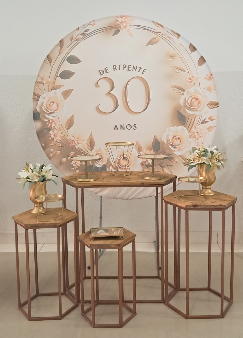 de Repente 30 Luxo - Silmara Decorações 