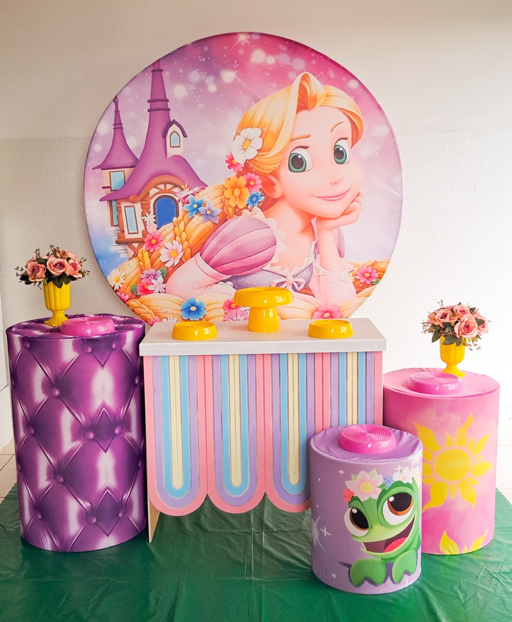 Rapunzel Enrolados - Silmara Decorações 