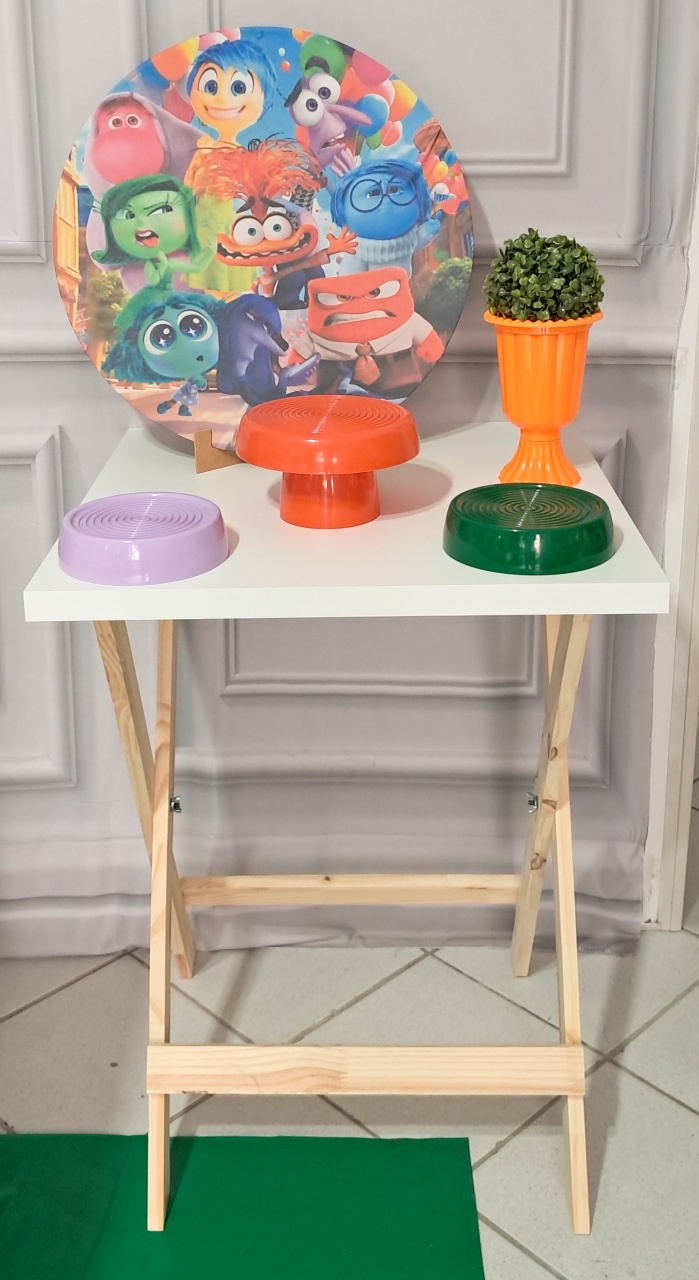 Festa Na Mesa Divertidamente  - Silmara Decorações 
