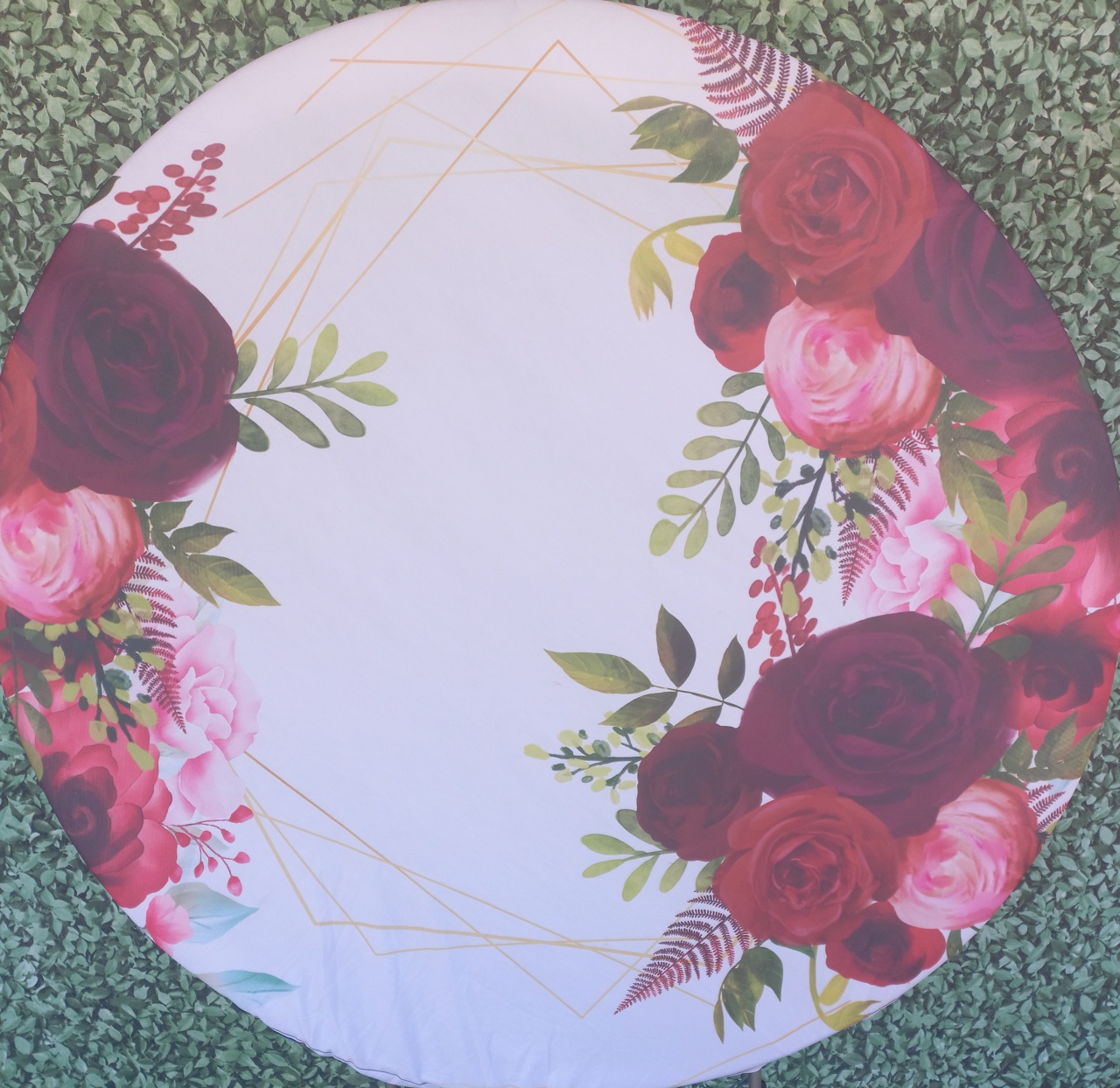 Tecido Painel Redondo Flores Vermelha - Silmara Decorações 