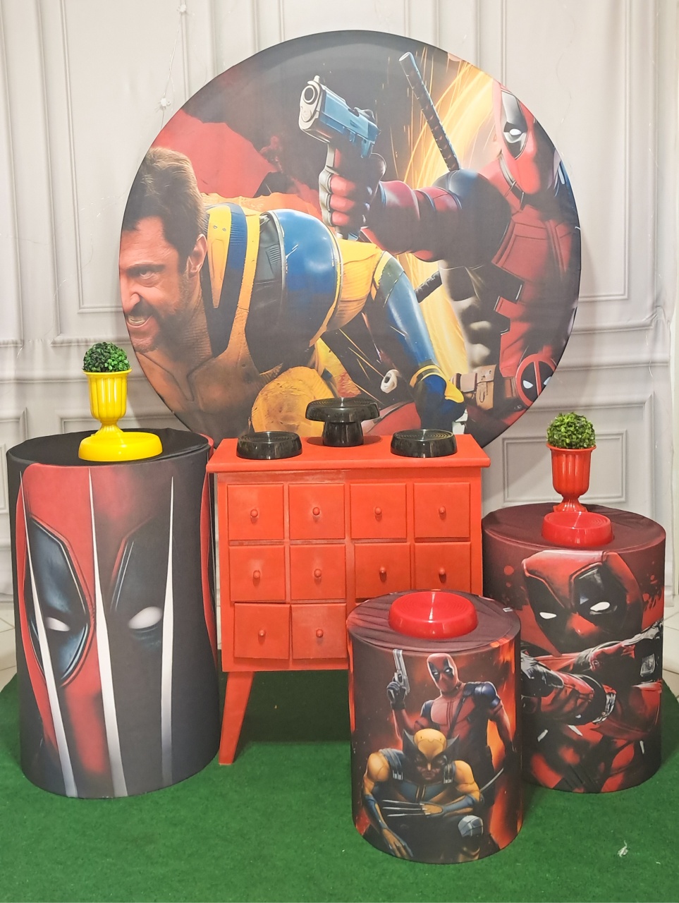 Deedpool E Wolverine  - Silmara Decorações 