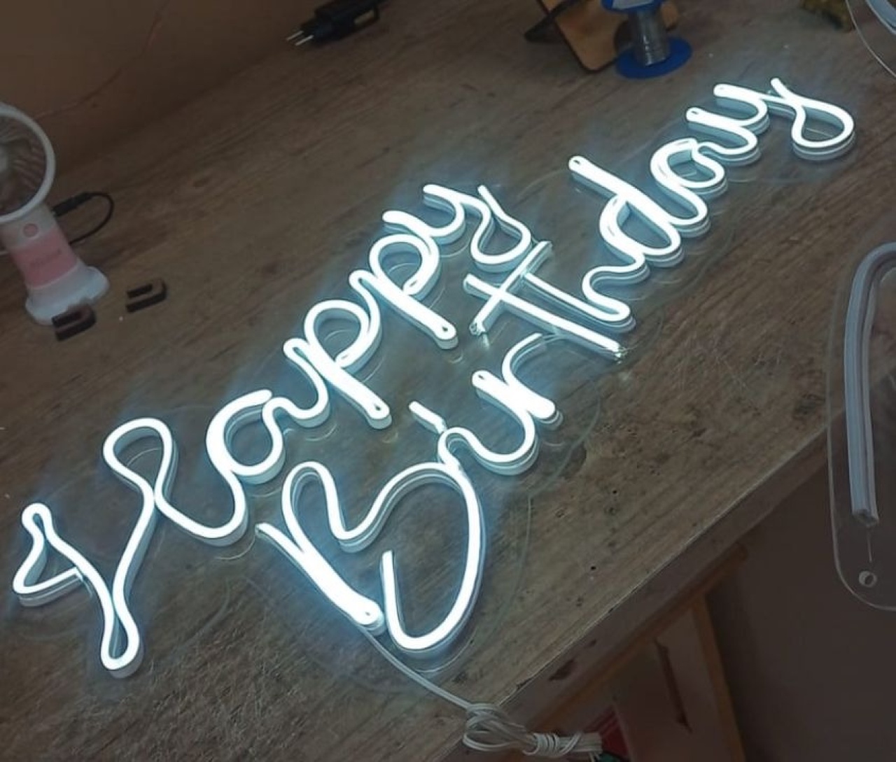 Happy Birthday Led - Pegue e Monte Divinópolis