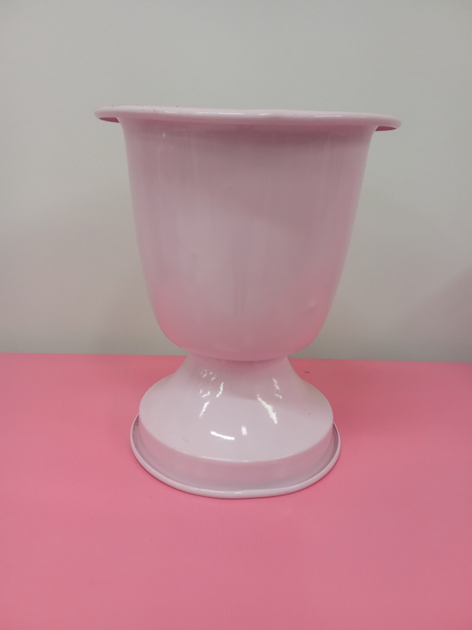Vaso Taça de Ferro Rosa Claro - Dona mocinha 