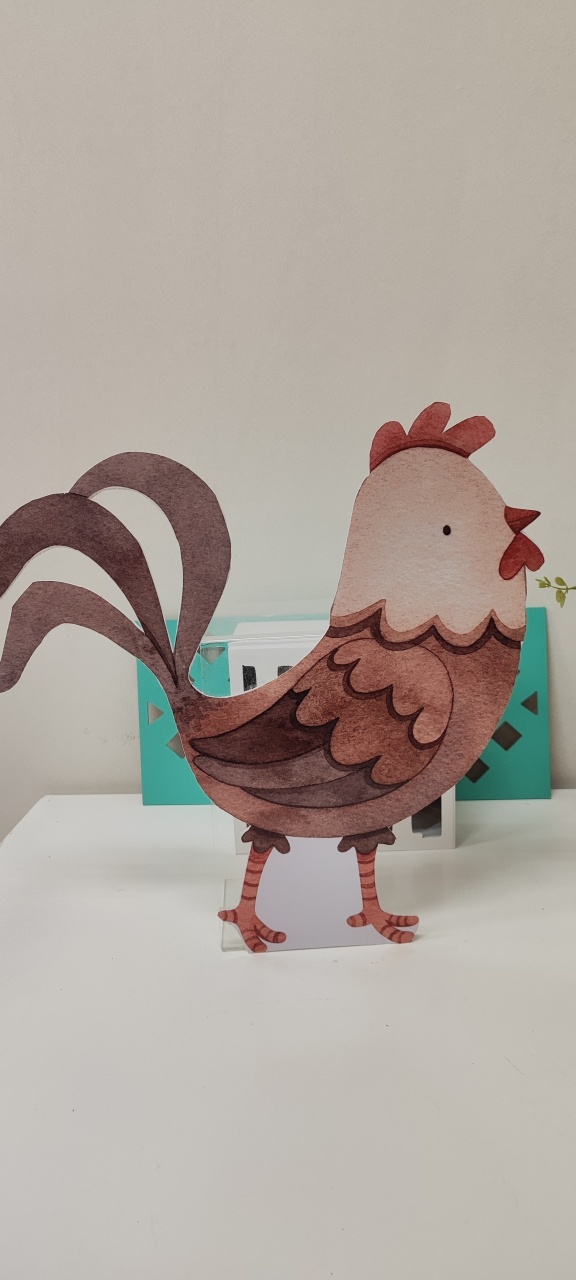 Totem Galo Fazendinha - Dona mocinha 