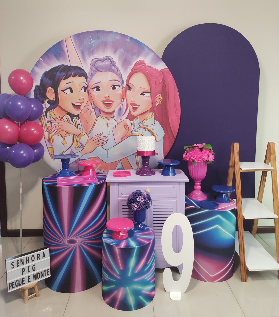 Guerreiras K-Pop Kit 3 - Senhora Pig Pegue e Monte 