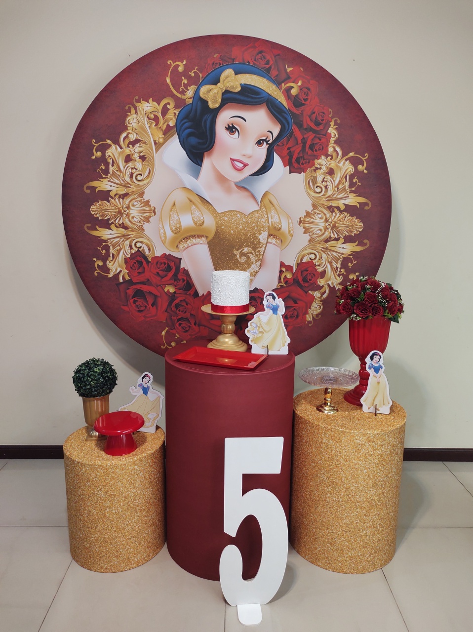 Branca de Neve Kit 1 - Senhora Pig Pegue e Monte 