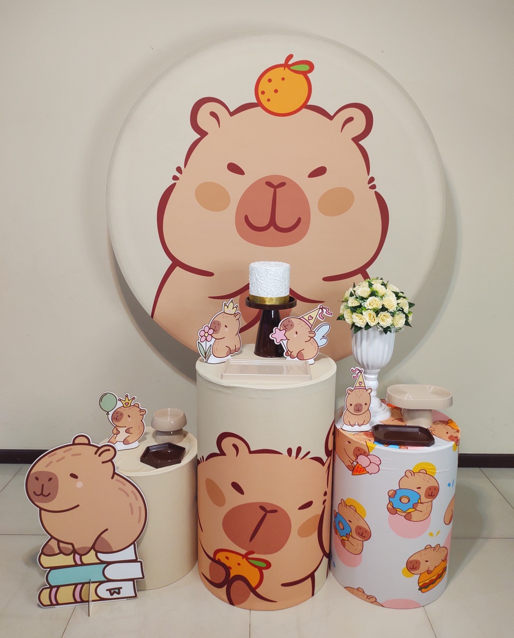 Capivara Kit 1  - Senhora Pig Pegue e Monte 