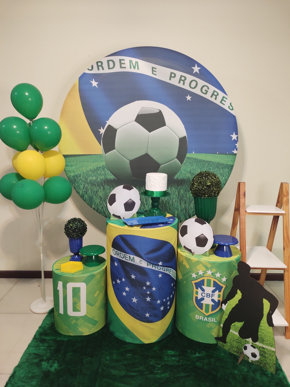 Cbf Brasil Kit 2 - Senhora Pig Pegue e Monte 