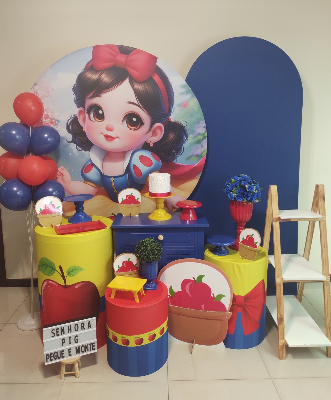 Branca de Neve 2 Kit 3 - Senhora Pig Pegue e Monte 