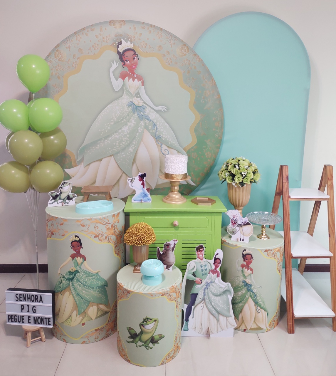 Princesa Tiana Kit 3 - Senhora Pig Pegue e Monte 