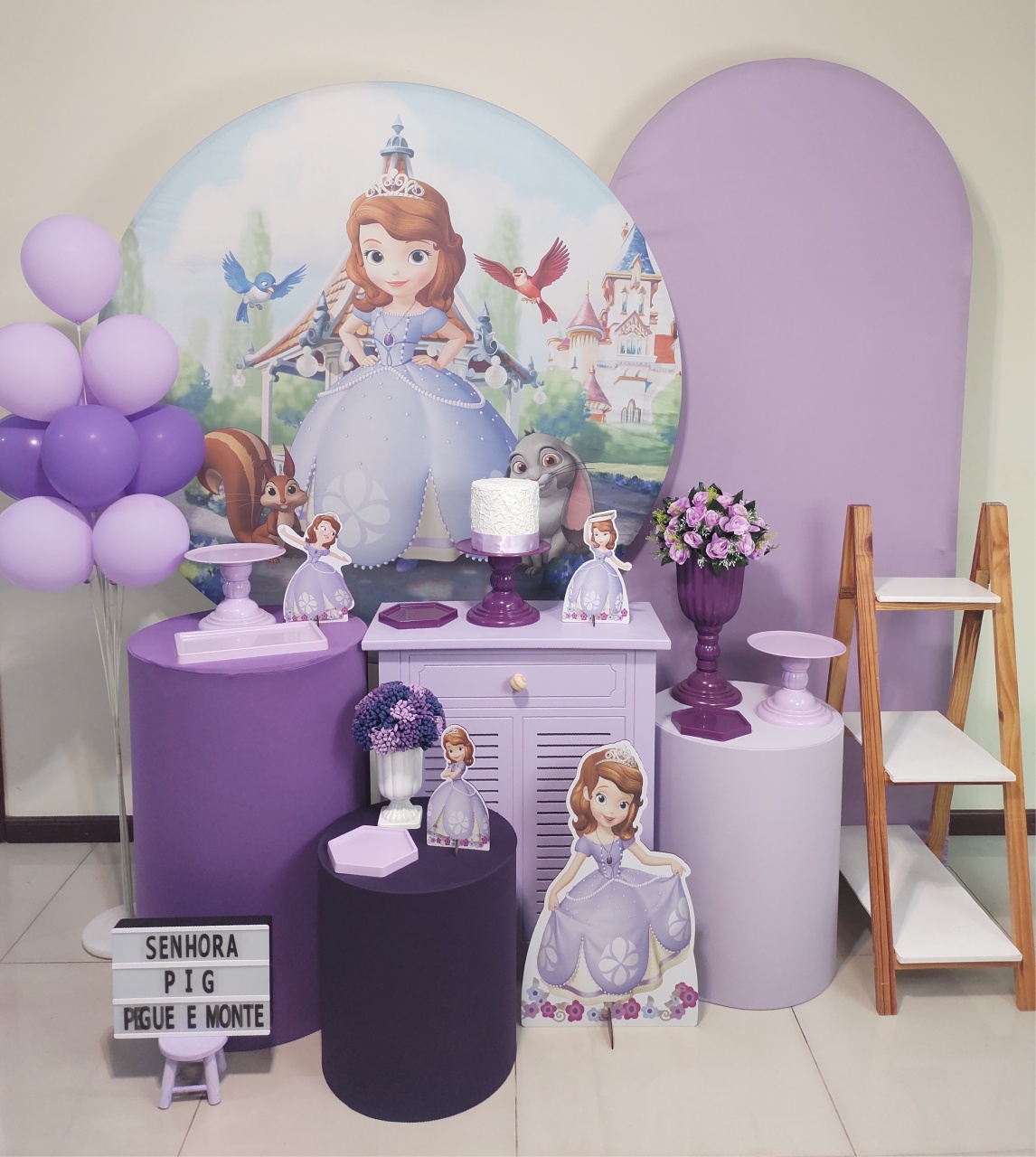 Princesinha Sofia Kit 3 - Senhora Pig Pegue e Monte 