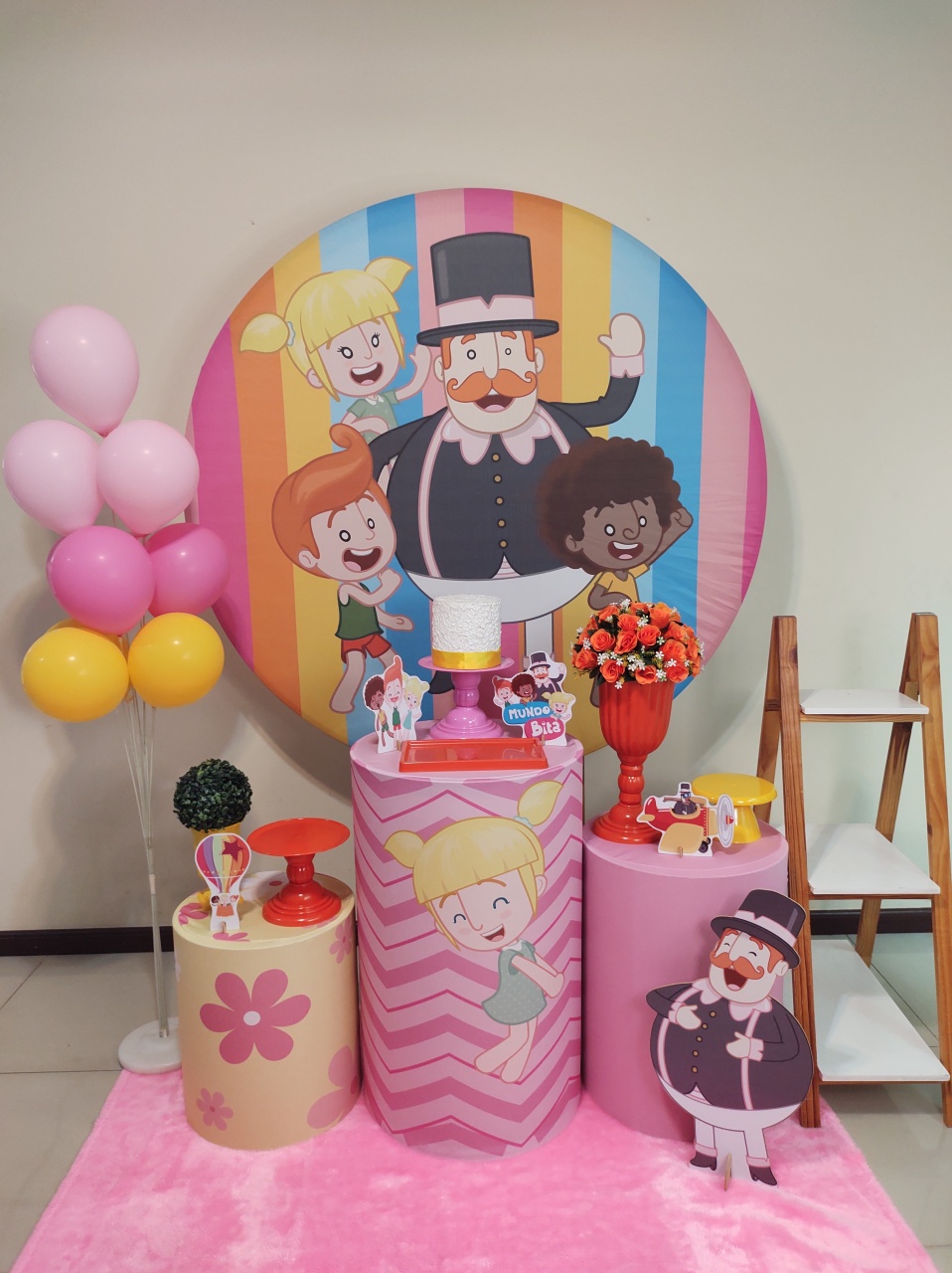 Mundo Bita Meninas Kit 2  - Senhora Pig Pegue e Monte 