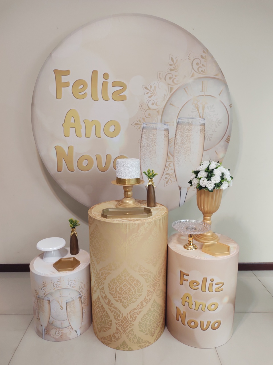 Feliz Ano Novo Kit 1 - Senhora Pig Pegue e Monte 