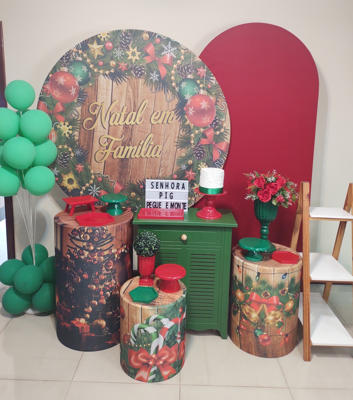 Natal Em Família Kit 3 - Senhora Pig Pegue e Monte 