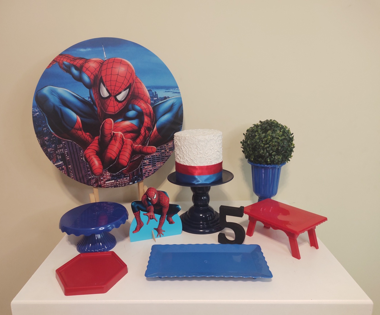 Kit Homem Aranha  - Senhora Pig Pegue e Monte 