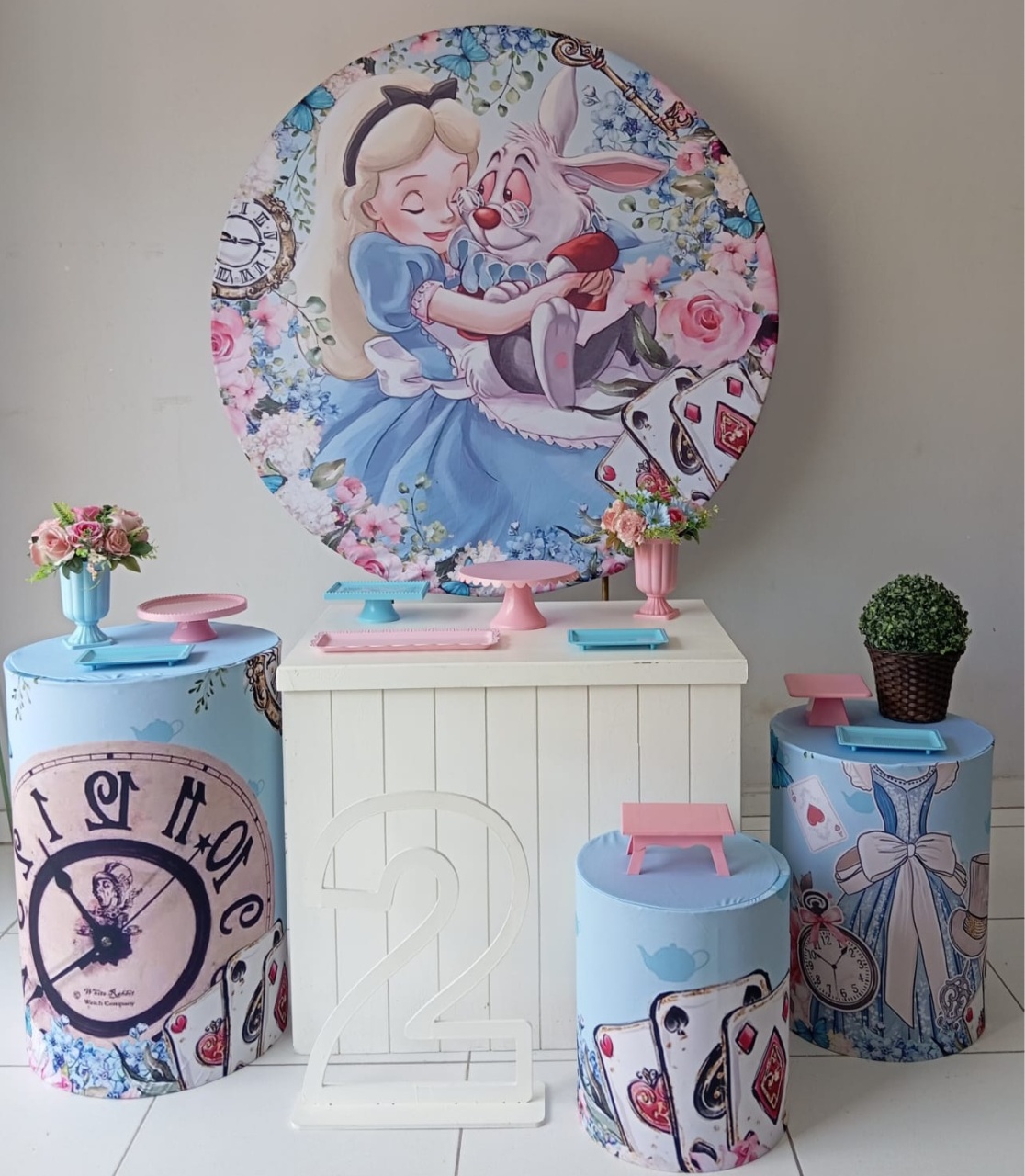 Alice No Pais das Maravilhas "M" - Loja pegue monte rc decoração