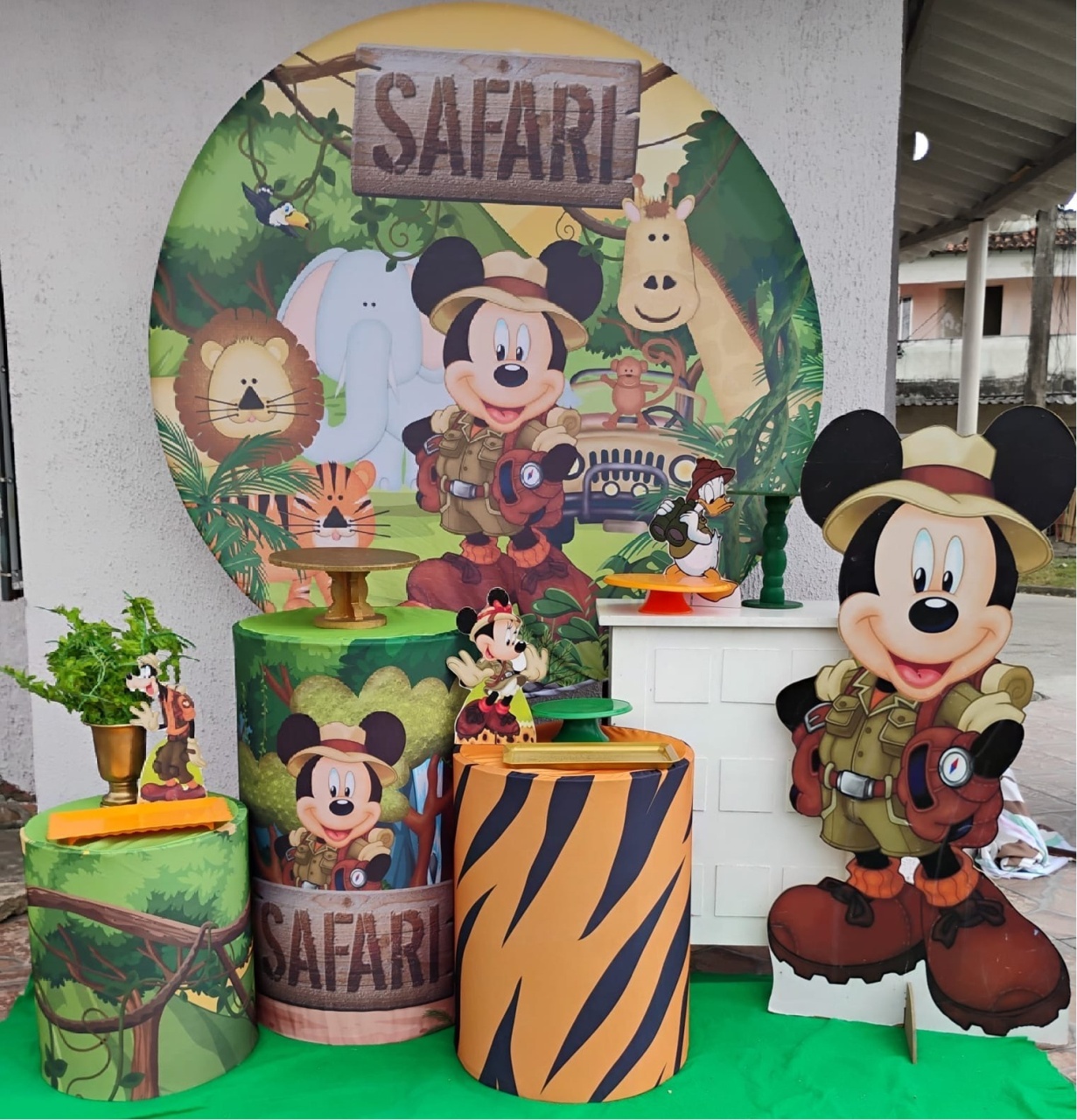 Kit Ouro Mickey Safari - big festas pimentinha