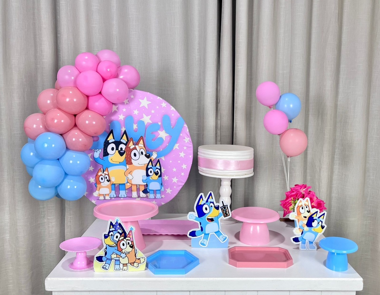 Kit Mesa Com Balão - Blue Feminino 2/2 - É Só Um Bolinho Locações 