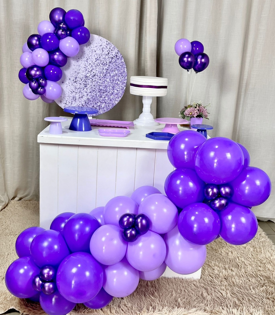 Mini Festa Gold Basic Sem Led  - Degrade Lilas  - É Só Um Bolinho Locações 