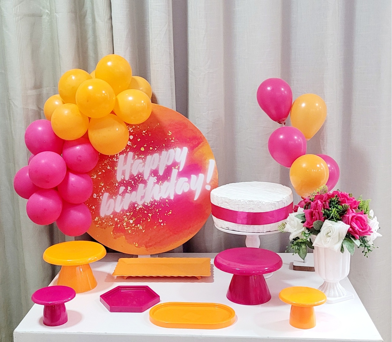 Kit Mesa Com Balão - Happy Birthday 4 - É Só Um Bolinho Locações 