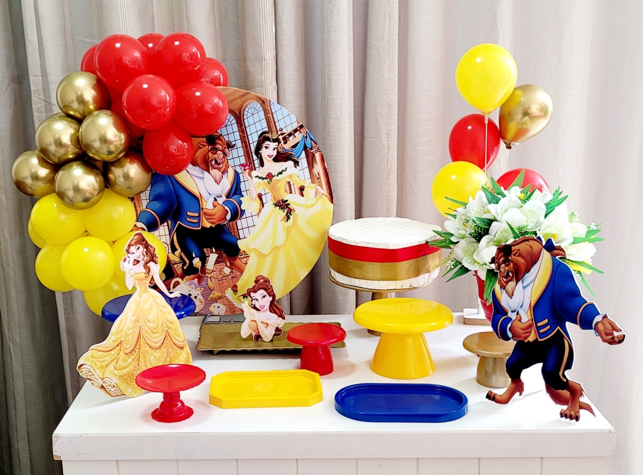 Kit Mesa  Com Balão - A Bela E A Fera 1 - É Só Um Bolinho Locações 