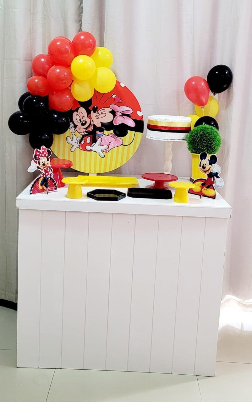 Kit Composto Com Balão - Mickey E Minie  - É Só Um Bolinho Locações 