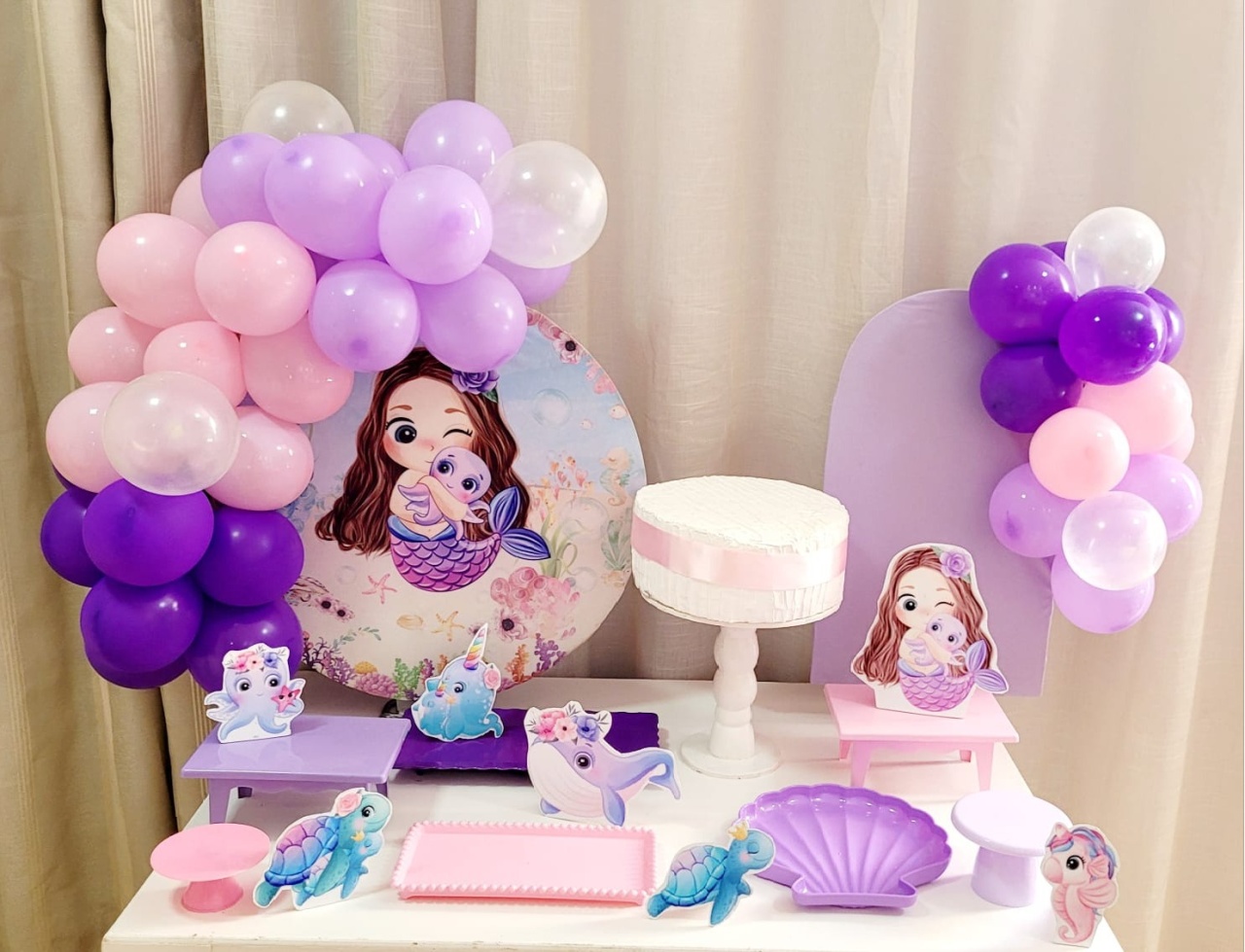 Kit Mesa Premium Com Balão - Sereia Cut 2 - É Só Um Bolinho Locações 