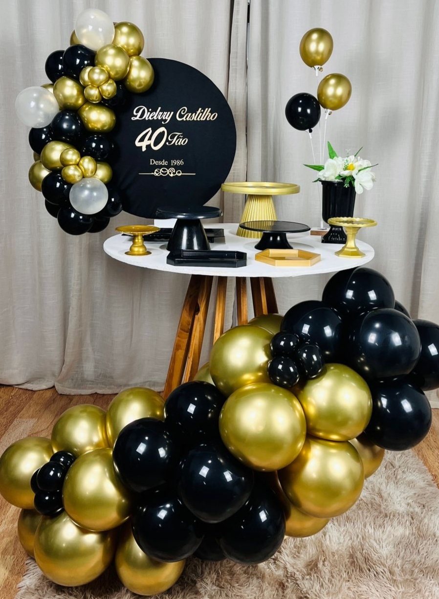 Mini Festa Gold Basic Sem Led - Preto Liso Personalizado - É Só Um Bolinho Locações 