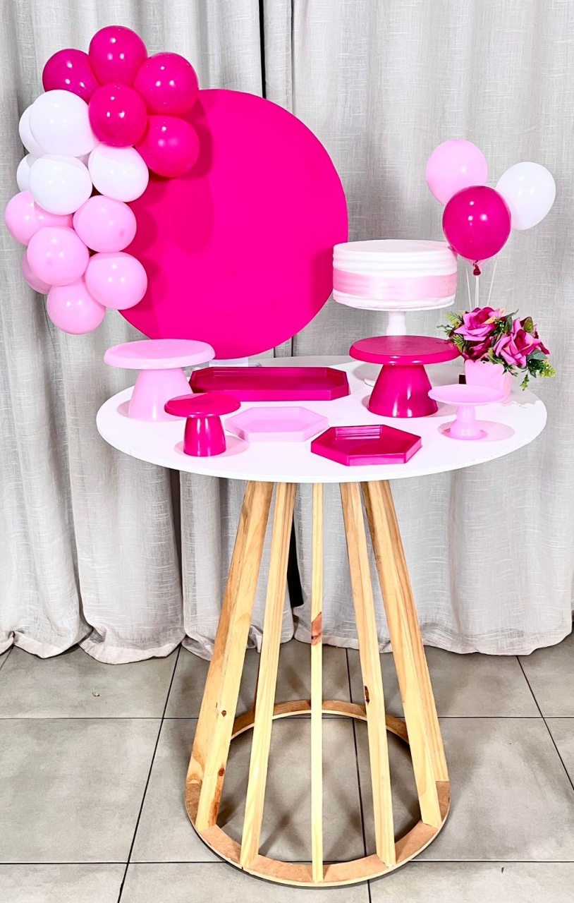 Kit Composto Com Balão - Liso Rosa Pink  - É Só Um Bolinho Locações 