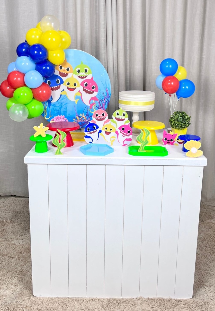 Kit Composto Com Balão - Baby Shark Masculino 2  - É Só Um Bolinho Locações 