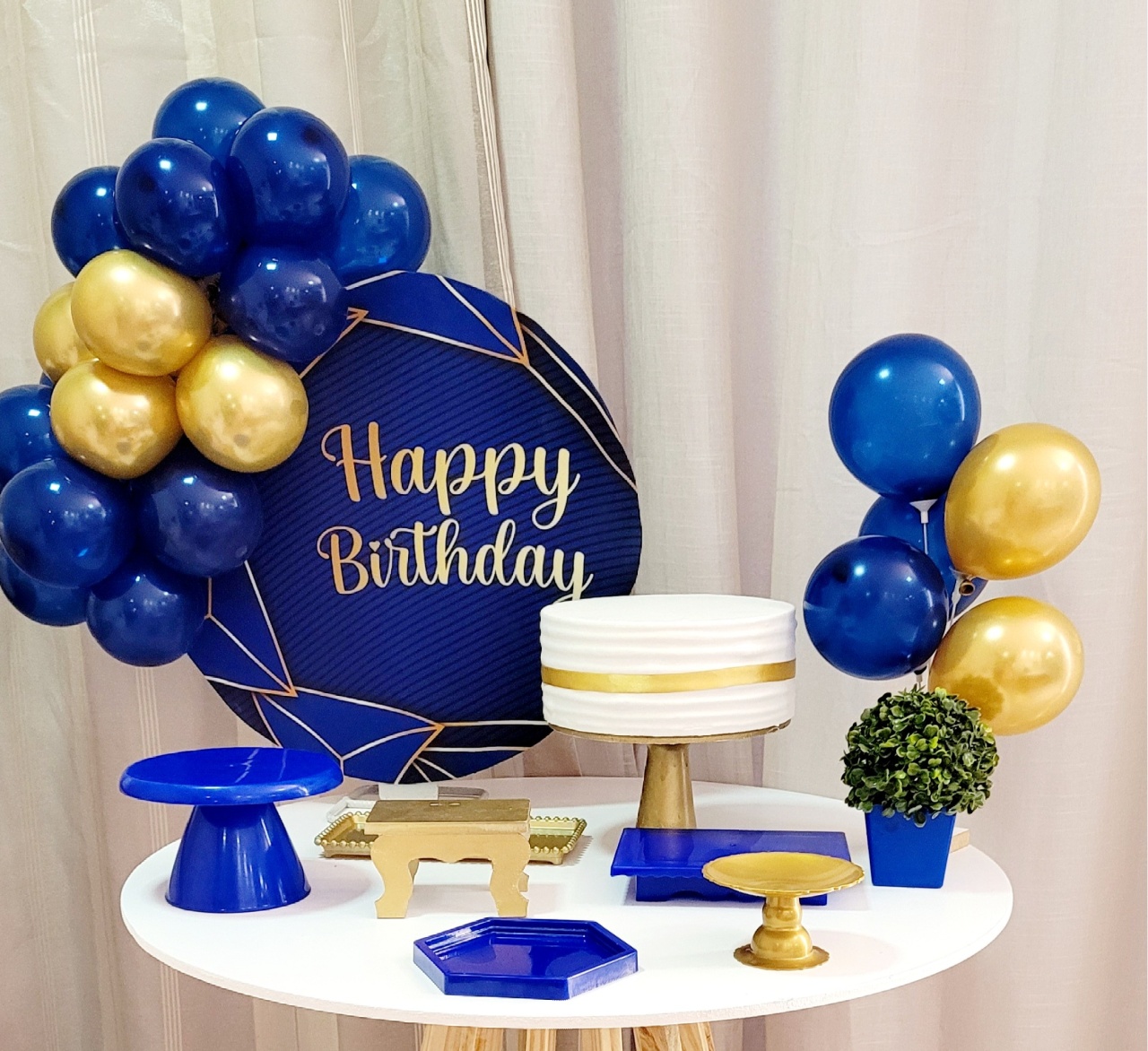 Kit Mesa Com Balão - Happy Birthday 1 - É Só Um Bolinho Locações 