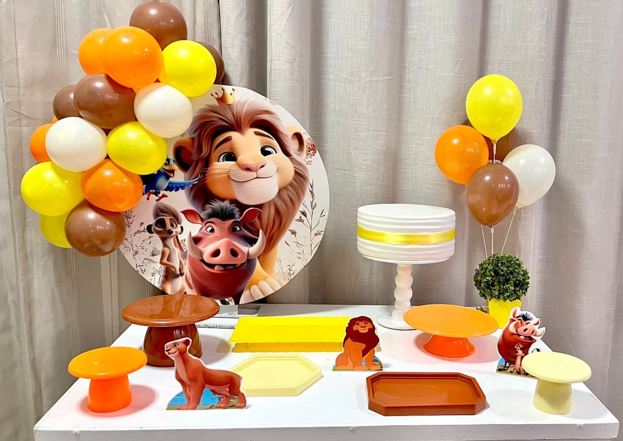 Kit Mesa Com Balão -  Rei Leão Baby - É Só Um Bolinho Locações 