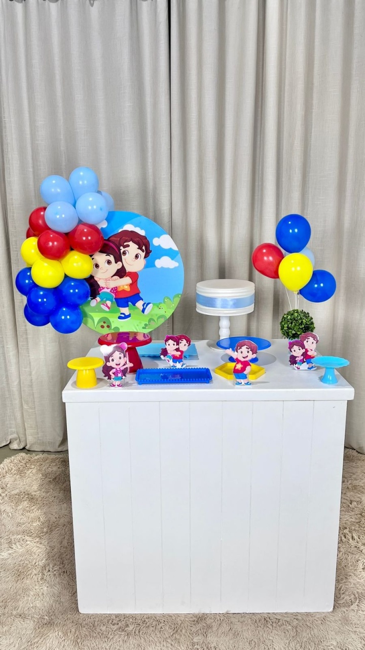 Kit Composto Com Balão - Maria Clara E Jp 2 - É Só Um Bolinho Locações 