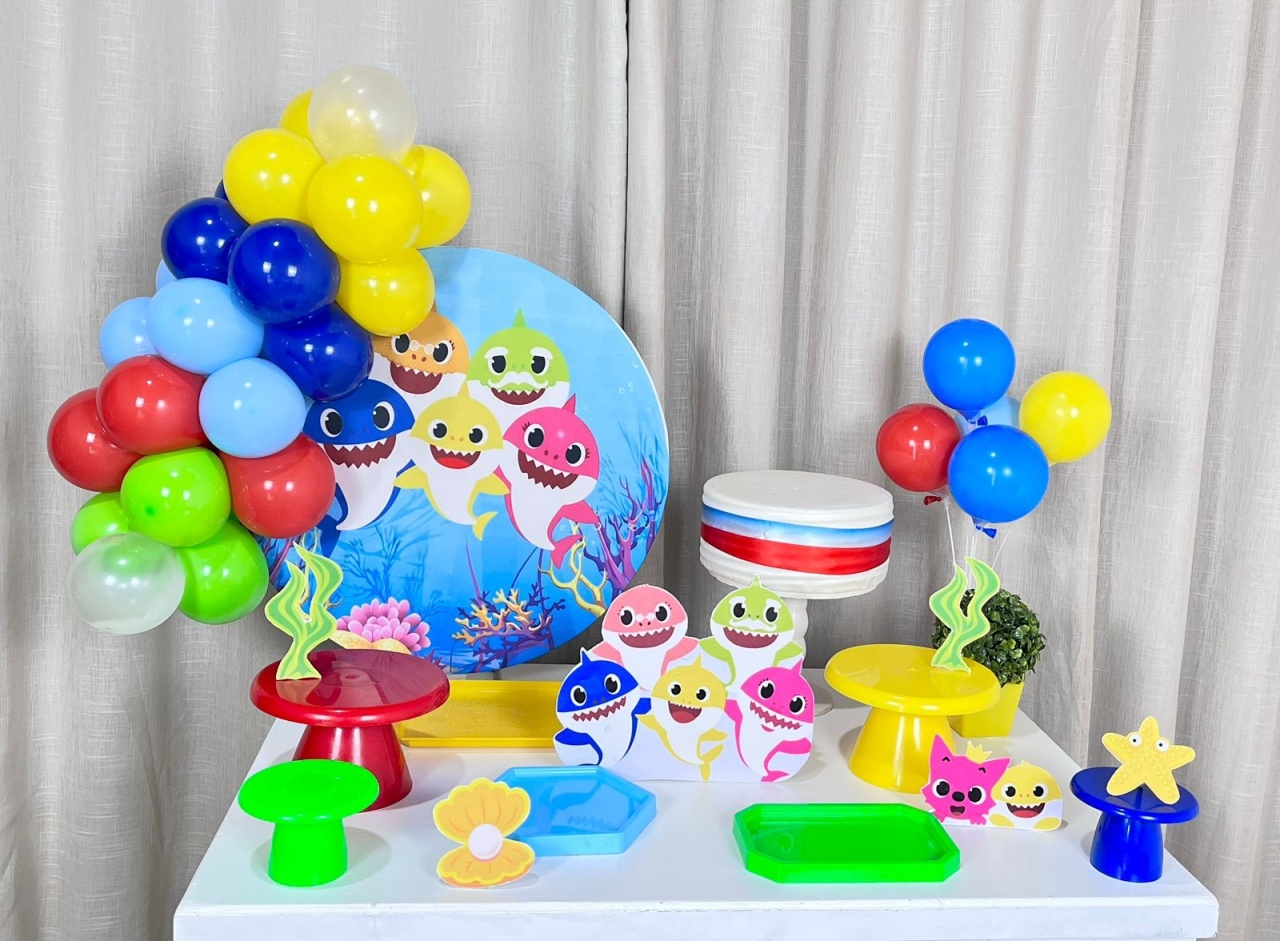 Kit Mesa Com Balão - Baby Shark Masculino 2 - É Só Um Bolinho Locações 