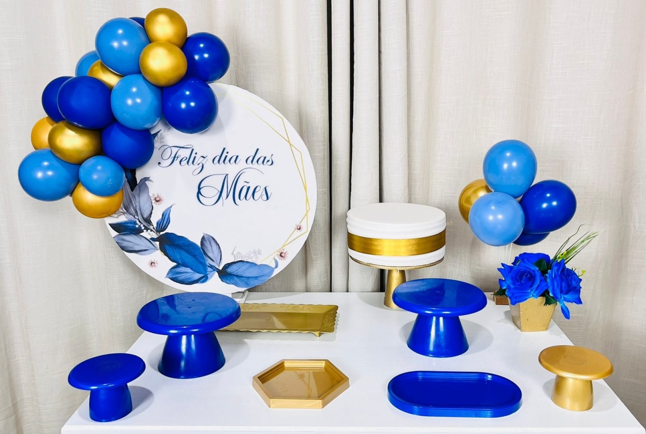 Kit Mesa Com Balão -  Dia das Mães 1 - É Só Um Bolinho Locações 