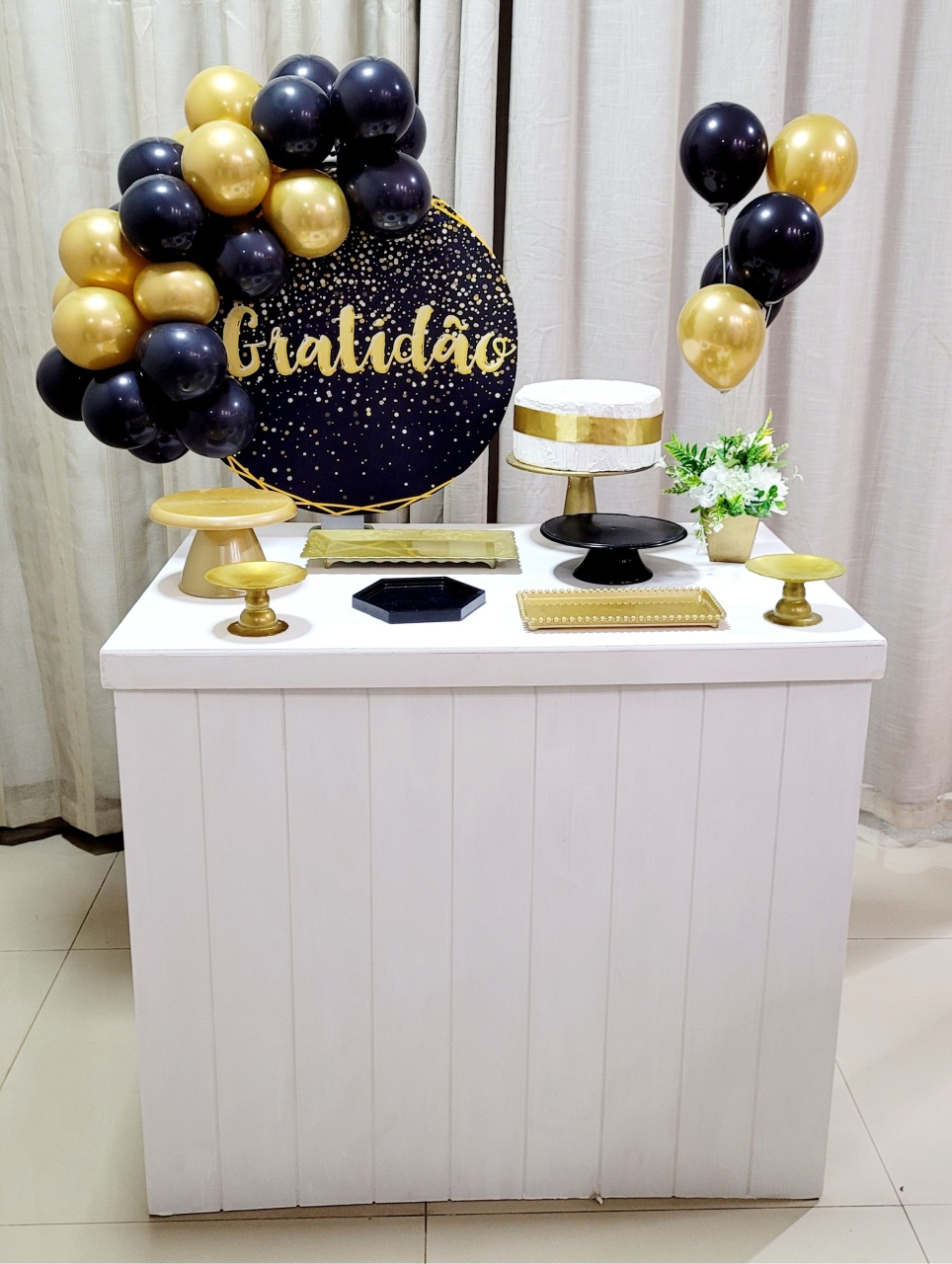 Kit Composto Com Balão - Gratidão 4 - É Só Um Bolinho Locações 