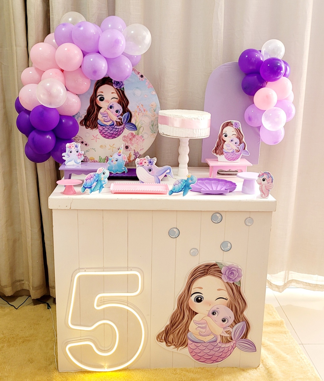 Kit Mini Festa Basic Com Balão - Sereia Cut  - É Só Um Bolinho Locações 