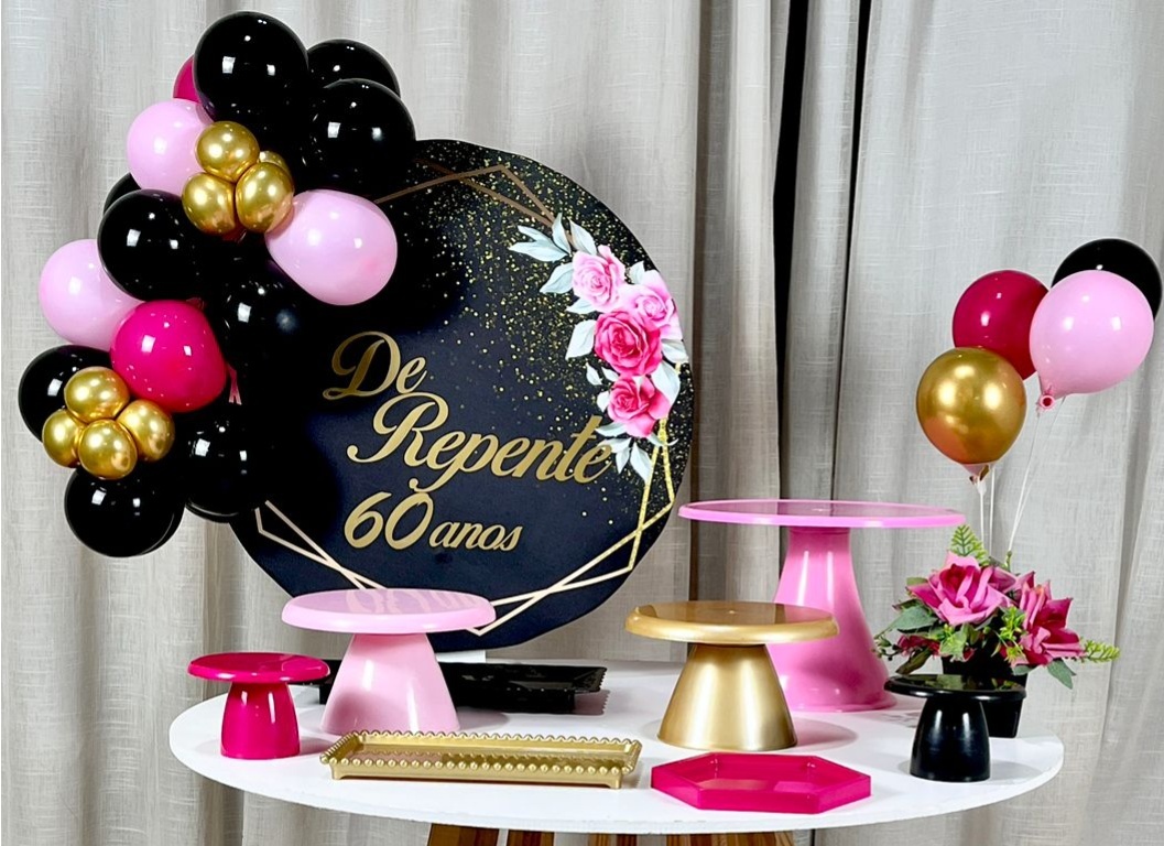 Kit Mesa Com Balão - Flores Personalizado - É Só Um Bolinho Locações 