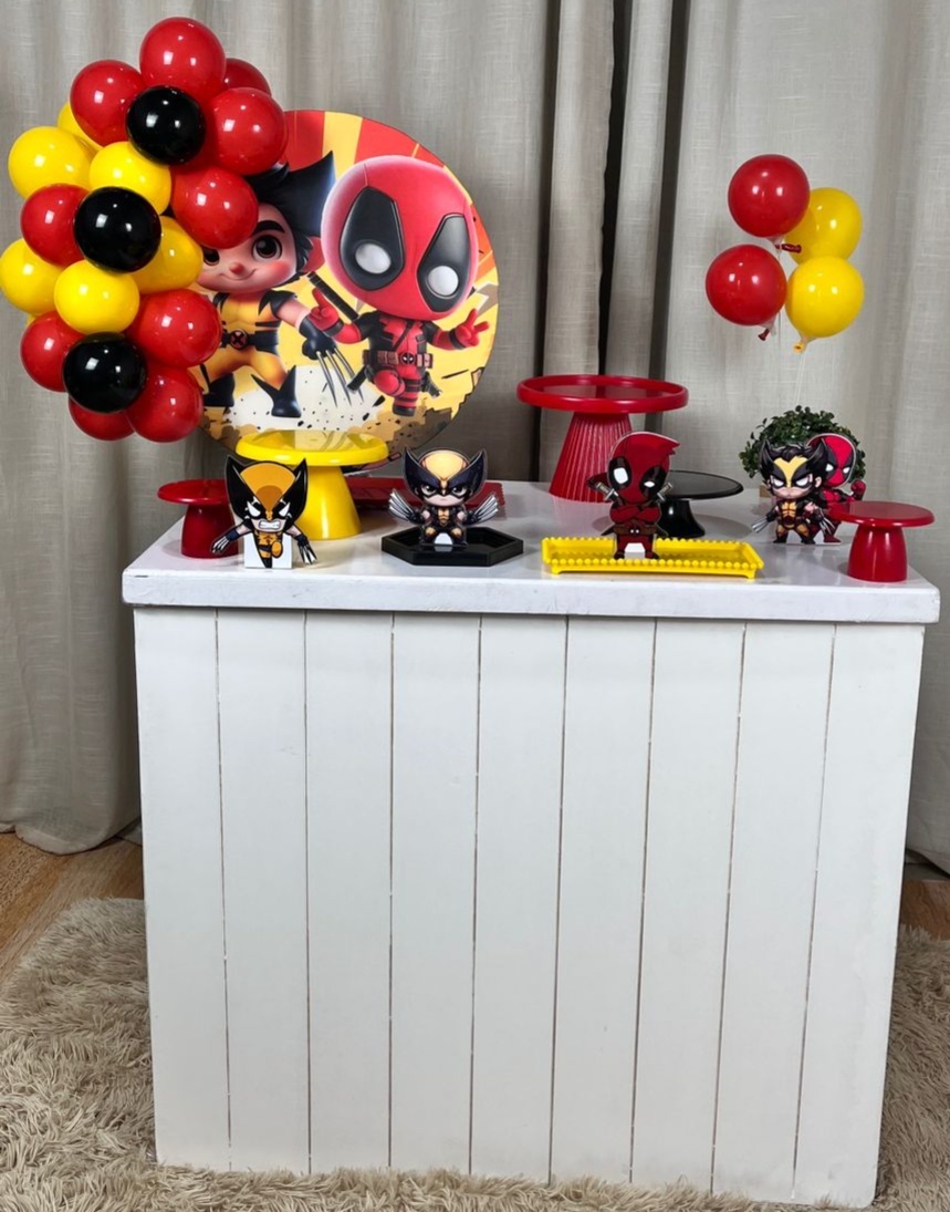 Kit Composto Com Balão - Wolverine E Deadpool - É Só Um Bolinho Locações 