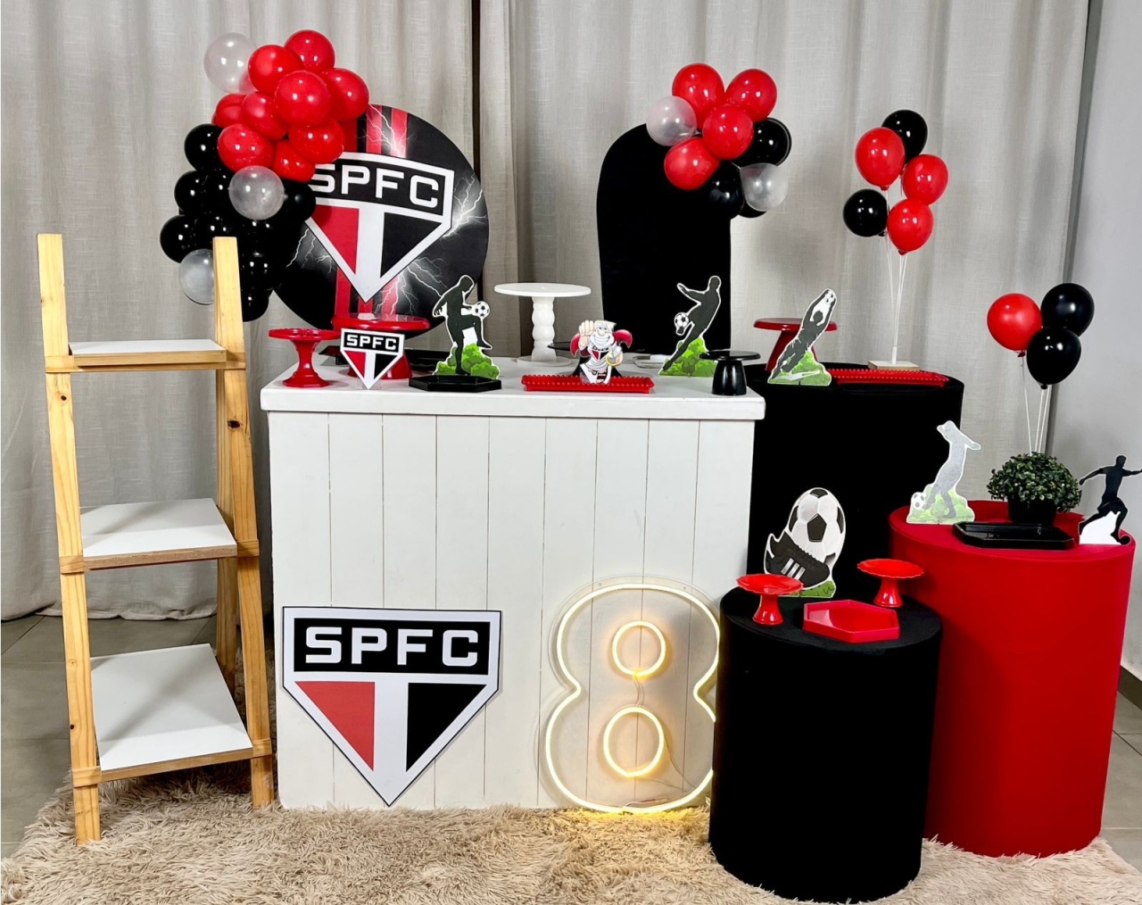 Kit Mini Festa Premium Com Led - São Paulo - É Só Um Bolinho Locações 