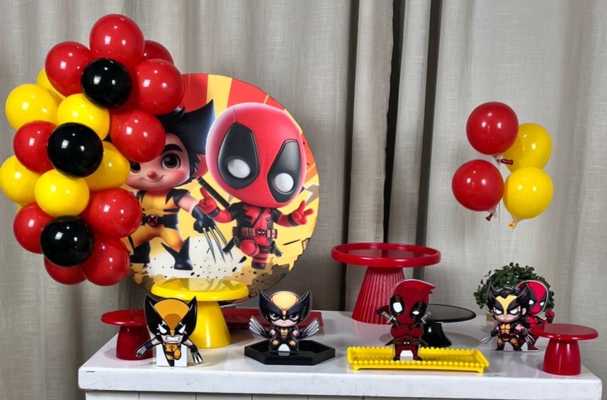 Kit Mesa Com Balão - Wolverine E Deadpool - É Só Um Bolinho Locações 