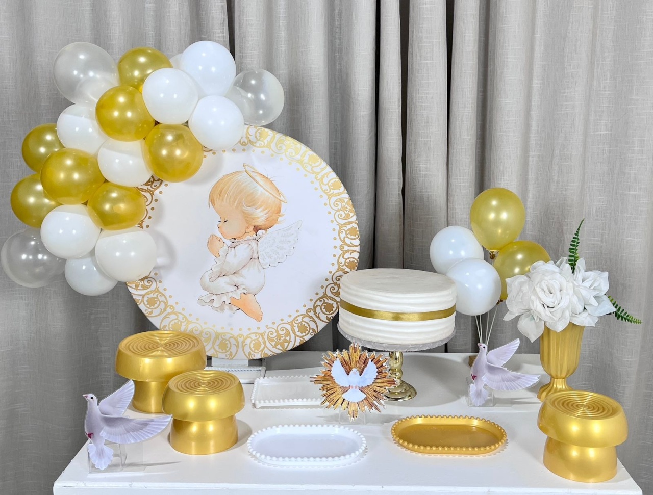 Kit Mesa Com Balão  - Batizado 2 - É Só Um Bolinho Locações 