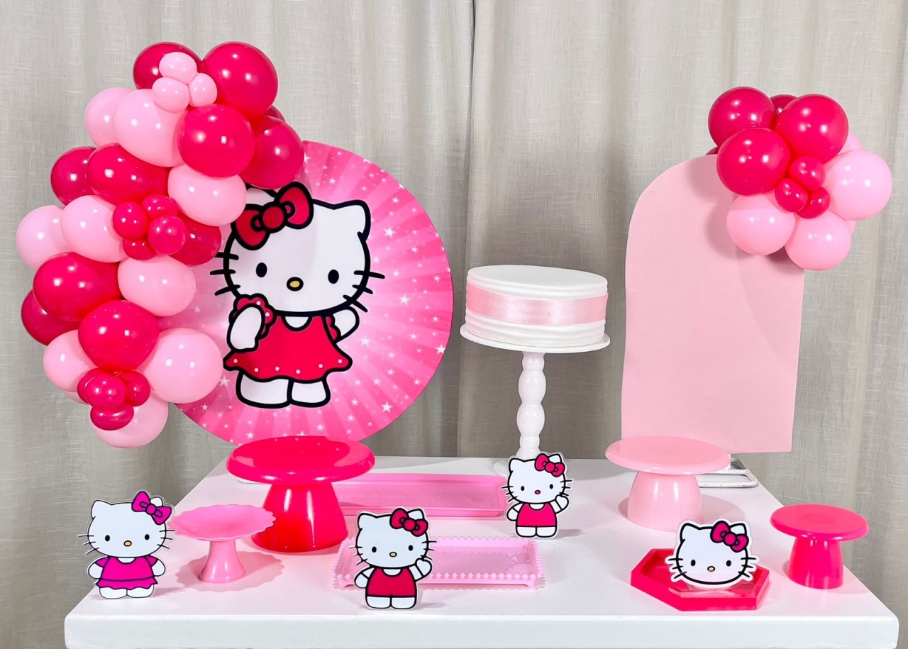 Kit Mesa Premium Com Balão - Hello Kit 2 - É Só Um Bolinho Locações 