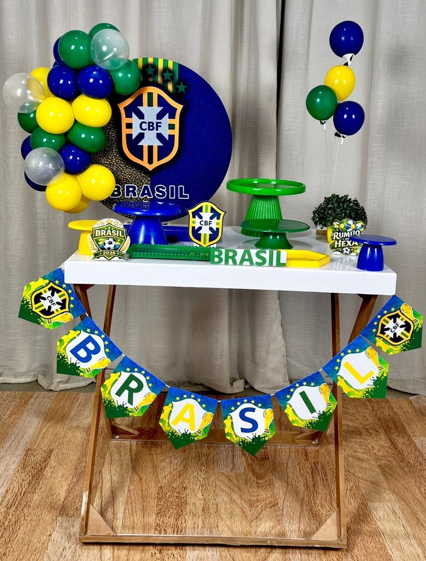 Kit Composto Com Balão -  Brasil Com Banderola    - É Só Um Bolinho Locações 