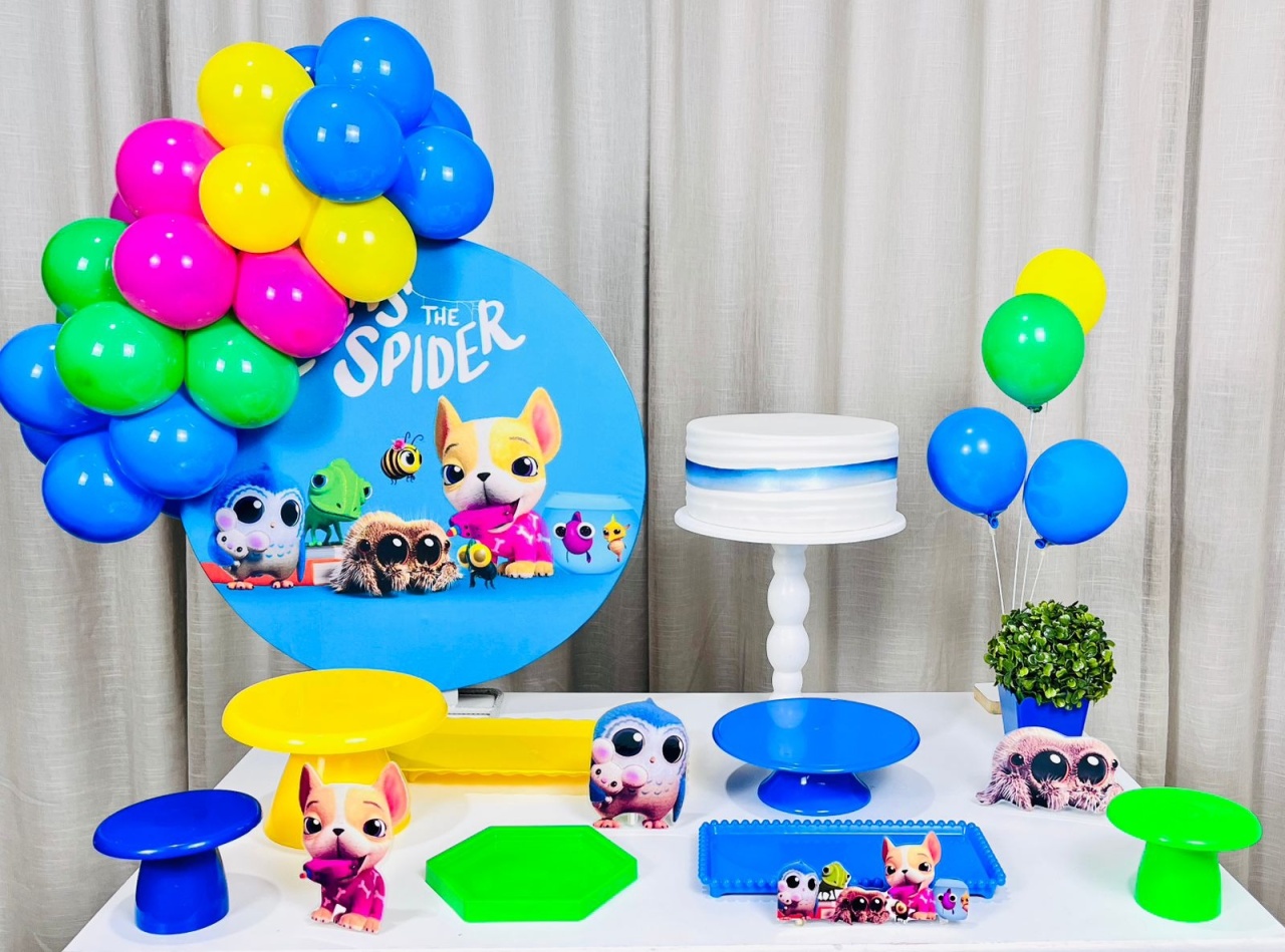 Kit Mesa Com Balão - Lucas the Spider - É Só Um Bolinho Locações 