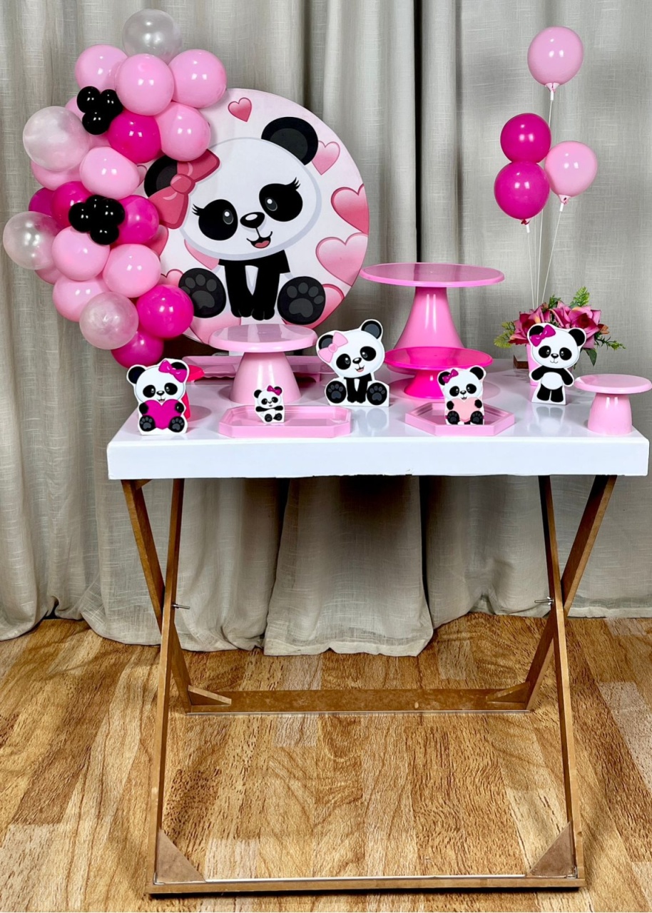 Kit Composto Com Balão - Panda - É Só Um Bolinho Locações 