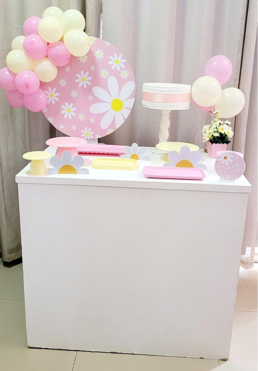 Kit Composto Com Balão - Margarida 3 - É Só Um Bolinho Locações 