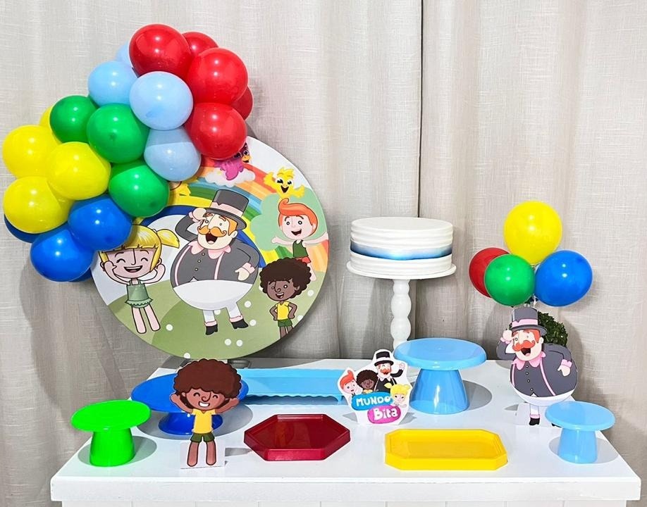 Kit Mesa Com Balão -  Mundo Bita - É Só Um Bolinho Locações 
